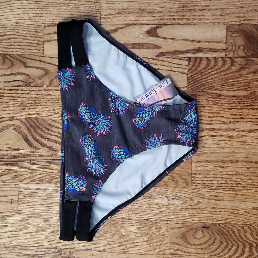 (L) NWT Mandarin & Co. Beachwear Rainbow Surfing Weekend Hipster Swim Bottoms